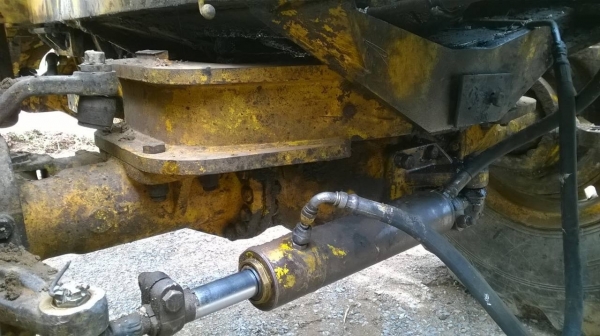 ขายรถตัก KOMATSU JH รถใช้งานอยู่ทุกวัน ยางดี เครื่องดี ปั้มดี ราคาต่อรองได้ ขายรถตัก KOMATSU JH รถใช้งานอยู่ทุกวัน ยางดี เครื่องดี ปั้มดี ราคาต่อรองได้