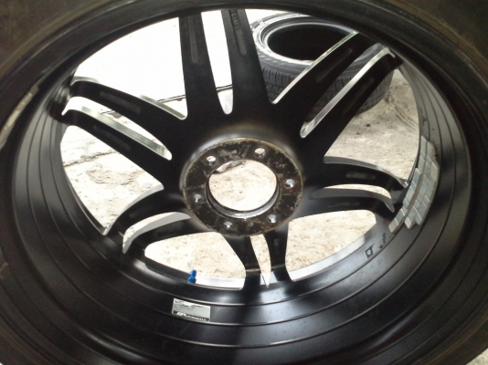 แม๊กซ์ติดยางขอบ 24" แม๊กซ์ติดยางขอบ 24"