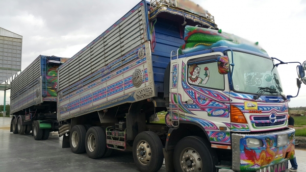 ขายรถพ่วง 24 ล้อ แม่+ลูก กระบะเหล็กคอกเกษตรดั้ม อู่.ส สมบัติ HINO 380 ปี.52 แม่ ลูก ยกล้อได้ ยางเต็ม ราคาย้อมๆแค่.2650000 ต่อรอง สนใจรีบจองด่วน