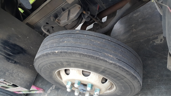 ขายรถพ่วง 24 ล้อ แม่+ลูก กระบะเหล็กคอกเกษตรดั้ม อู่.ส สมบัติ HINO 380 ปี.52 แม่ ลูก ยกล้อได้ ยางเต็ม ราคาย้อมๆแค่.2650000 ต่อรอง สนใจรีบจองด่วน