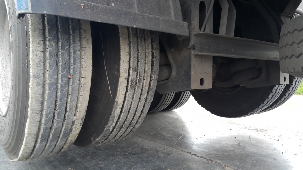 ขายรถพ่วง 24 ล้อ แม่+ลูก กระบะเหล็กคอกเกษตรดั้ม อู่.ส สมบัติ HINO 380 ปี.52 แม่ ลูก ยกล้อได้ ยางเต็ม ราคาย้อมๆแค่.2650000 ต่อรอง สนใจรีบจองด่วน