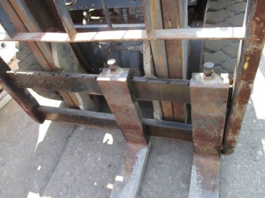 ขายรถฟอร์คลิฟ KOMATSU FG20 รุ่น 11 เสายกสูง 3.ม เกียร์ธรรมดา นำเข้าจากญี่ปุ่น ยกได้ 2 ตัน ไม่เคยใช้งานในไทย สภาพพร้อมใช้งาน