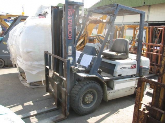 ขายรถฟอร์คลิฟ KOMATSU FG20 รุ่น 11 เสายกสูง 3.ม เกียร์ธรรมดา นำเข้าจากญี่ปุ่น ยกได้ 2 ตัน ไม่เคยใช้งานในไทย สภาพพร้อมใช้งาน