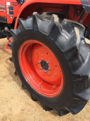 ขายคูโบต้าL4708พร้อมผาน6ใบ22สภาพเดิมๆราคาถูก345000บาท