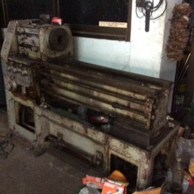 ขายเครื่องกลึง (ต้าชิง) รุ่น TSW 55K ไม่มีมอร์เตอร์ ไม่มีโต๊ะป้อมมีด ไม่มียันศูนย์ ตามสภาพ เกียร์บล็อค ราคาเครื่องละ  20,000 บาท