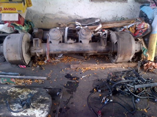 ขายเพลาเหลี่ยม สามมิตร ราคา 16000 บาท โทร 0843376760