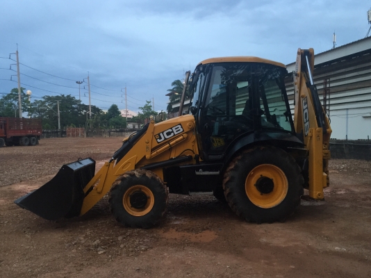 ขายรถJCB รุ่น 3CX-4WD รุ่นใหม่