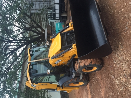 ขายรถJCB รุ่น 3CX-4WD รุ่นใหม่