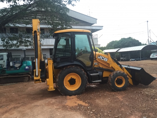 ขายรถJCB รุ่น 3CX-4WD รุ่นใหม่