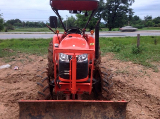 ขายรถไถแทรคเตอร์ คูโบต้า3608 ใช้งานน้อย1ปี800 ชม.อุปกรณ์ ใบมีด ผาน3โรตารี่ สภาพเดิมสวย เอกสารเล่มทะเบียนพร้อมโอน เครื่องเดิม เกียร์ดี พร้อมลงลุยงาน