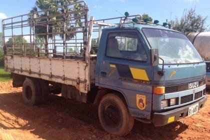 **255,000 บ.ต่อรอง/// 6ล้อ ISUZU NPR-100แรง **ขาย ISUZU NPR 100แรง 6ล้อบรรทุก ราคาเบา ISUZU NPR57L 4BC2-100HP ฝาดำ เกียร์สั้นสาย รถประกอบ ปี47 เครื่องเดิม เกียร์เดิม เครื่อง100แรงฝาดำ แน่น แห้ง แรงดี ครับ สตาร์ทง่าย เสียงนิ่ม ไม่หอบ เกียร์สั้น เข้าง่าย ไม