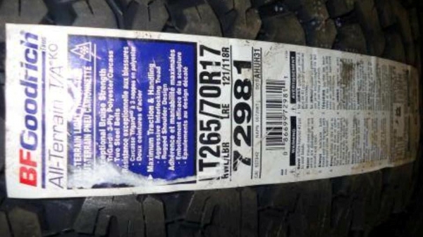 BF Goodrich All -Terrain 265 70 r17 ยางใหม่เส้นละ 7000บาท