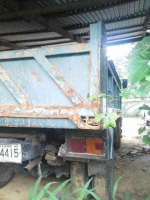 ขายรถดั้ม 6 ล้อ HINO KM310เครื่องWO6E พวงมาลัยพาเวอร์เบรคทิพฟี่หัวบางยางดีคัสซีสวยทะเบียนพร้อม