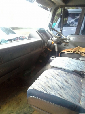 ขายรถดั้ม 6 ล้อ HINO KM310เครื่องWO6E พวงมาลัยพาเวอร์เบรคทิพฟี่หัวบางยางดีคัสซีสวยทะเบียนพร้อม