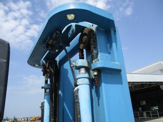 รถโฟล์คลิฟท์ TOYOTA รุ่น FG 25-7 เสาสูง 5 เมตร เครื่องเบนซิน 5K ขนาด 2.5 ตัน