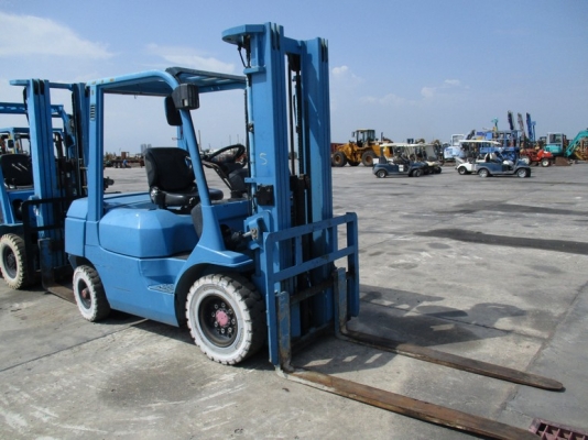 รถโฟล์คลิฟท์ TOYOTA รุ่น FG 25-7 เสาสูง 5 เมตร เครื่องเบนซิน 5K ขนาด 2.5 ตัน