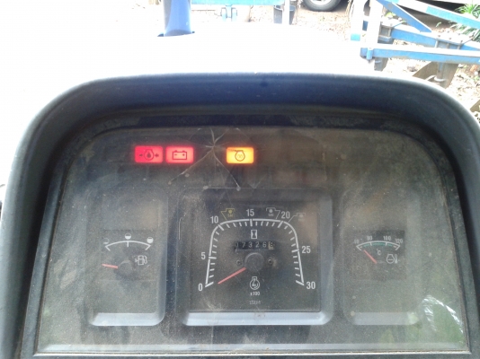 ขายTS90 สองเพลา เกียร์ข้างกลองโต คานหน้านิวฮอนแลนด์