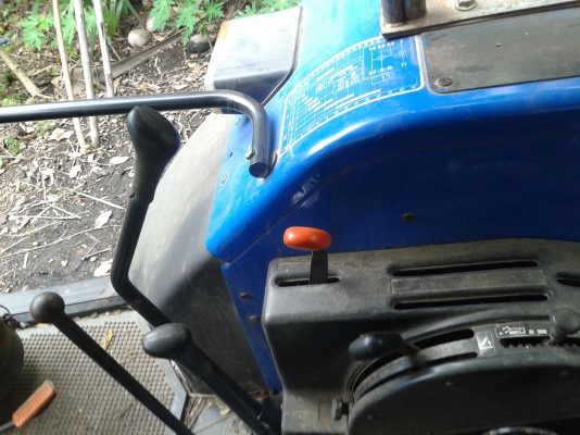 ขายTS90 สองเพลา เกียร์ข้างกลองโต คานหน้านิวฮอนแลนด์