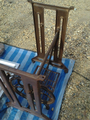 ขาจักรเหล็กหล่อ