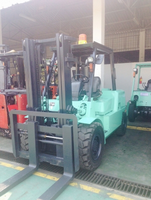 ขายฟอร์คลิฟท์ Mitsubishi ดีเซล 5 ตัน มือ2 ราคาถูก สนใจติดต่อ 089-9357399 คุณต้น ขายฟอร์คลิฟท์ Mitsubishi ดีเซล 5 ตัน มือ2 ราคาถูก สนใจติดต่อ 089-9357399 คุณต้น