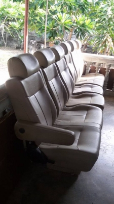 ขายเบาะถอดจากรถตู้ VIP หัวจรวด