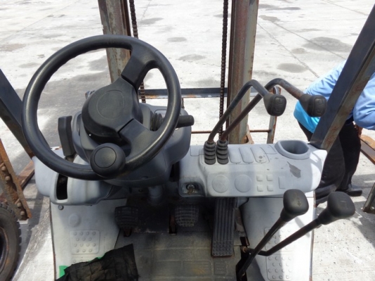 ขายด่วนรถยกKOMATSU FG15-18 ยก1.5ตันเสาสูง3เมตรรถนอกนำเข้ายังไม่เคยใช้งานในเมืองไทยเลย=รุ่นใหม่ขายถูกๆๆ