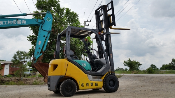 ขายด่วนรถยกKOMATSU FG15-18 ยก1.5ตันเสาสูง3เมตรรถนอกนำเข้ายังไม่เคยใช้งานในเมืองไทยเลย=รุ่นใหม่ขายถูกๆๆ