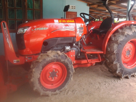 ขายดาวรถไถ47แรงคูโบต้าสภาพสวยต้องเปลียนสัญญารถอยู่สุรินทร์