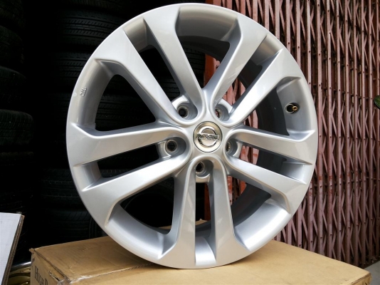 แม็ก นิสสัน Juke ขอบ17 5รู114 ใส่ได้หลายรุ่น camry tiena vigo stada