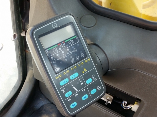 ใหม่รถแบคโฮ ยีห้อ KOMASU PC130-6K รถเก่านอกแท้ ไม่เคยผ่านการใช้งานในไทย เอกสารครบ มีให้เลือก 2 คันมาถึง ใหม่รถแบคโฮ ยีห้อ KOMASU PC130-6K รถเก่านอกแท้ ไม่เคยผ่านการใช้งานในไทย เอกสารครบ มีให้เลือก 2 คันมาถึง