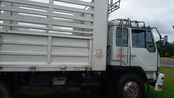 ขาย10ล้อ1เพลา MITSUBISHI สภาพพร้อมใช้งาน เอกสารพร้อมโอน สนใจโทร 090-8588220คุณนะ 093-3258446คุณบิว ID:narong498 หรือเข้าดูสินค้าอื่นๆได้ที่ www.truck.in.th/498 หรือเพจFacebook ณรงค์ ซื้อขายรถมือสอง (เว็บไซต์ส่วนตัว) หรือFacebook ตลาดรถมือสอง คุณนะ