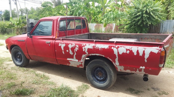 ขายDATSUNช้างเหยียบสวยๆ