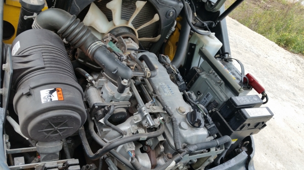 ขายด่วนรถยกKOMATSU FG15-20 ยก1.5ตันเสาสูง3เมตรเกียรออโต้รถนอกนำเข้ายังไม่เคยใช้งานในเมืองไทยเลย=รุ่นใหม่ขายถูกๆๆ