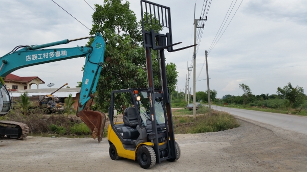 ขายด่วนรถยกKOMATSU FG15-20 ยก1.5ตันเสาสูง3เมตรเกียรออโต้รถนอกนำเข้ายังไม่เคยใช้งานในเมืองไทยเลย=รุ่นใหม่ขายถูกๆๆ