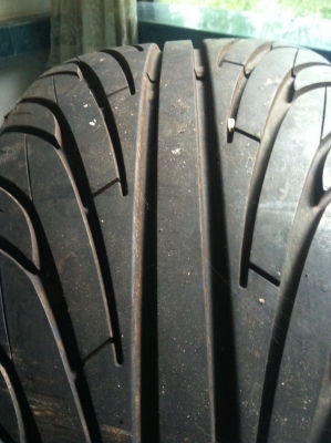 ยาง NANKANG 255/40/R17 ULTRA SPORT NS2 มี 2 เส้น