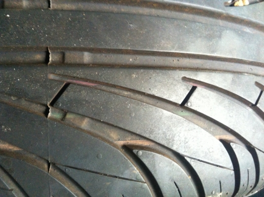 ยาง NANKANG 255/40/R17 ULTRA SPORT NS2 มี 2 เส้น