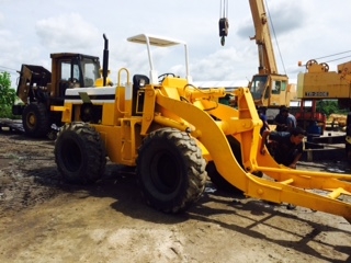 ขายรถตัก KOMATSU 515สนใจติดต่อคุณรัตนศักดิ์  081-7621704