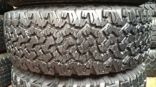 ขายยาง BF ALL 265 x 70 x 16 พร้อมล้อ Bradley ขายยาง BF ALL 265 x 70 x 16 พร้อมล้อ Bradley