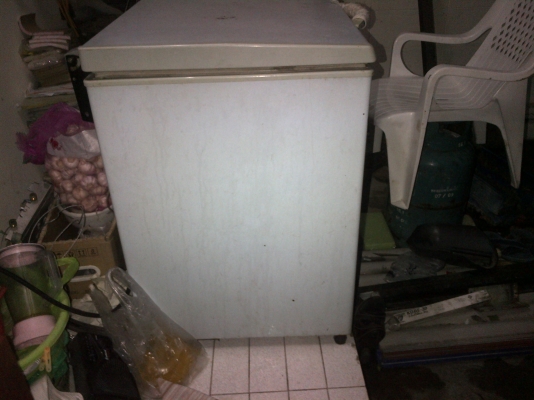 ขายตู้่แช่ ราคา 5500 บาท ใช้งานปกติ โทร 0843376760    06-28920876