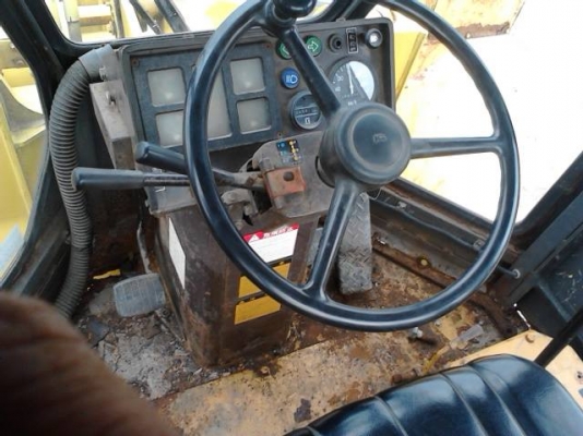 ขายรถตักล้อยาง KOMATSU WA100-1 ราคา 1,100,000 บาท (ราคานี้ยังไม่รวมภาษีมูลค่าเพิ่มนะจ๊ะ) สภาพสวยพร้อมใช้งาน ราคานี้รวมเก็บรายระเอียดสีและเช็คระบบ  นำเข้าจากประเทศญี่ปุ่น ยังไม่เคยใช้งานในไทย เอกสารพร้อม ส