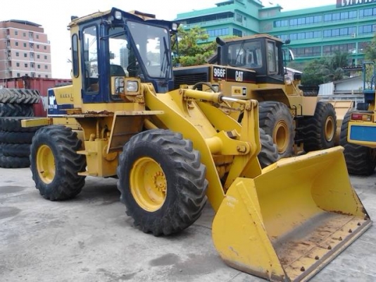 ขายรถตักล้อยาง KOMATSU WA100-1 ราคา 1,100,000 บาท (ราคานี้ยังไม่รวมภาษีมูลค่าเพิ่มนะจ๊ะ) สภาพสวยพร้อมใช้งาน ราคานี้รวมเก็บรายระเอียดสีและเช็คระบบ  นำเข้าจากประเทศญี่ปุ่น ยังไม่เคยใช้งานในไทย เอกสารพร้อม ส
