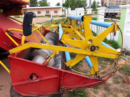 ขายรถเกี่ยวข้าว เกษตรพัฒนา รุ่นปลดหนี้ อุ้ม2.5ตัน เครื่อง195แรง สภาพพร้อมใช้งาน สนใจโทร 090-8588220คุณนะ 093-3258446คุณบิว ID:narong498 หรือเข้าดูสินค้าอื่นๆได้ที่ www.truck.in.th/498 หรือFacebook ตลาดรถมือสอง คุณนะ หรือเพจFacebook ณรงค์ ซื้อขายรถมือสอง (