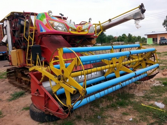 ขายรถเกี่ยวข้าว เกษตรพัฒนา รุ่นปลดหนี้ อุ้ม2.5ตัน เครื่อง195แรง สภาพพร้อมใช้งาน สนใจโทร 090-8588220คุณนะ 093-3258446คุณบิว ID:narong498 หรือเข้าดูสินค้าอื่นๆได้ที่ www.truck.in.th/498 หรือFacebook ตลาดรถมือสอง คุณนะ หรือเพจFacebook ณรงค์ ซื้อขายรถมือสอง (