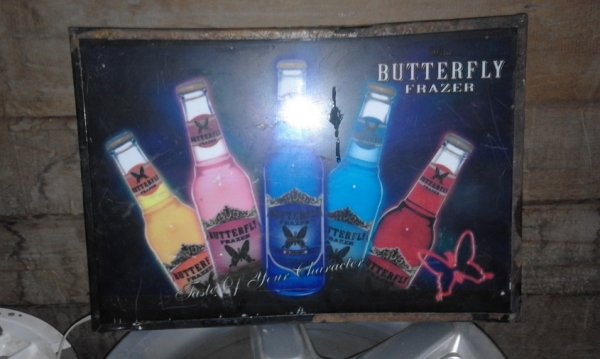 โชห่วย โค้ก แป๊ปซื่ ผงซักฟอก ป้ายไฟ