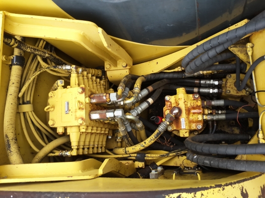 Komatsu PC60-7 รถอยู่ที่บางปะอิน อยุธยา