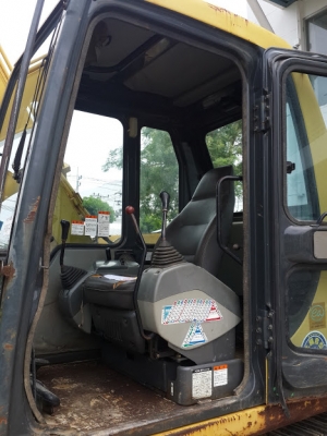 Komatsu PC60-7 รถอยู่ที่บางปะอิน อยุธยา