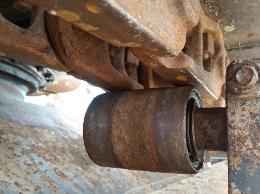 Komatsu PC60-7 รถอยู่ที่บางปะอิน อยุธยา