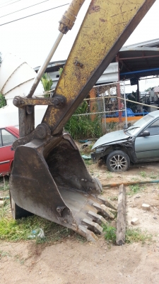 ขายแมคโคร CAT E-200-B ราคา 420,000 บาท