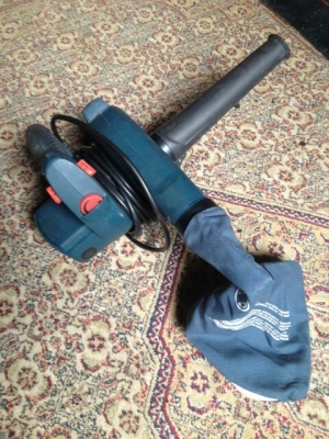 ดูภาพขยาย  เป่าลมโบเวอร์ 800w. BOSCH blower GBL800E