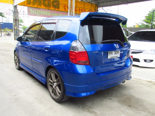 HONDA JAZZ 1.5 ปี2004 รถสวยแม๊กซ์สุดเท่ เกียร์ออโต้ มีเล่มทะเบียนพร้อมโอน HONDA JAZZ 1.5 ปี2004 รถสวยแม๊กซ์สุดเท่ เกียร์ออโต้ มีเล่มทะเบียนพร้อมโอน